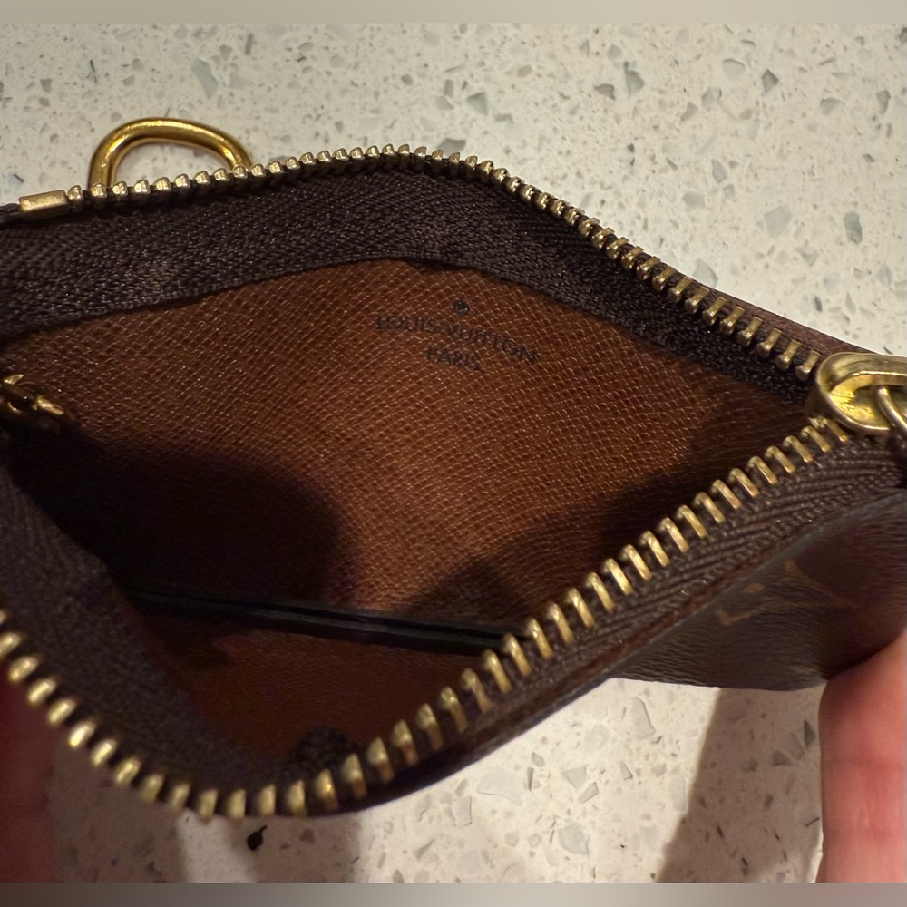 Louis Vuitton Monogram Key Pouch - Picture 4 of 5